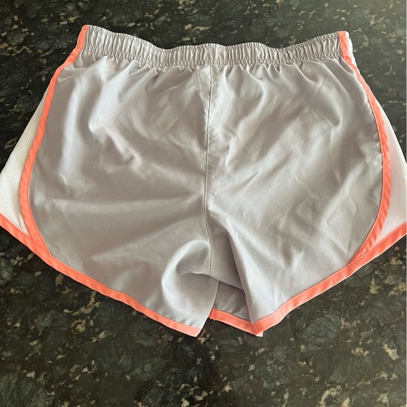Girls Nike Shorts Gray and Orange Size L - Picture 2 of 3